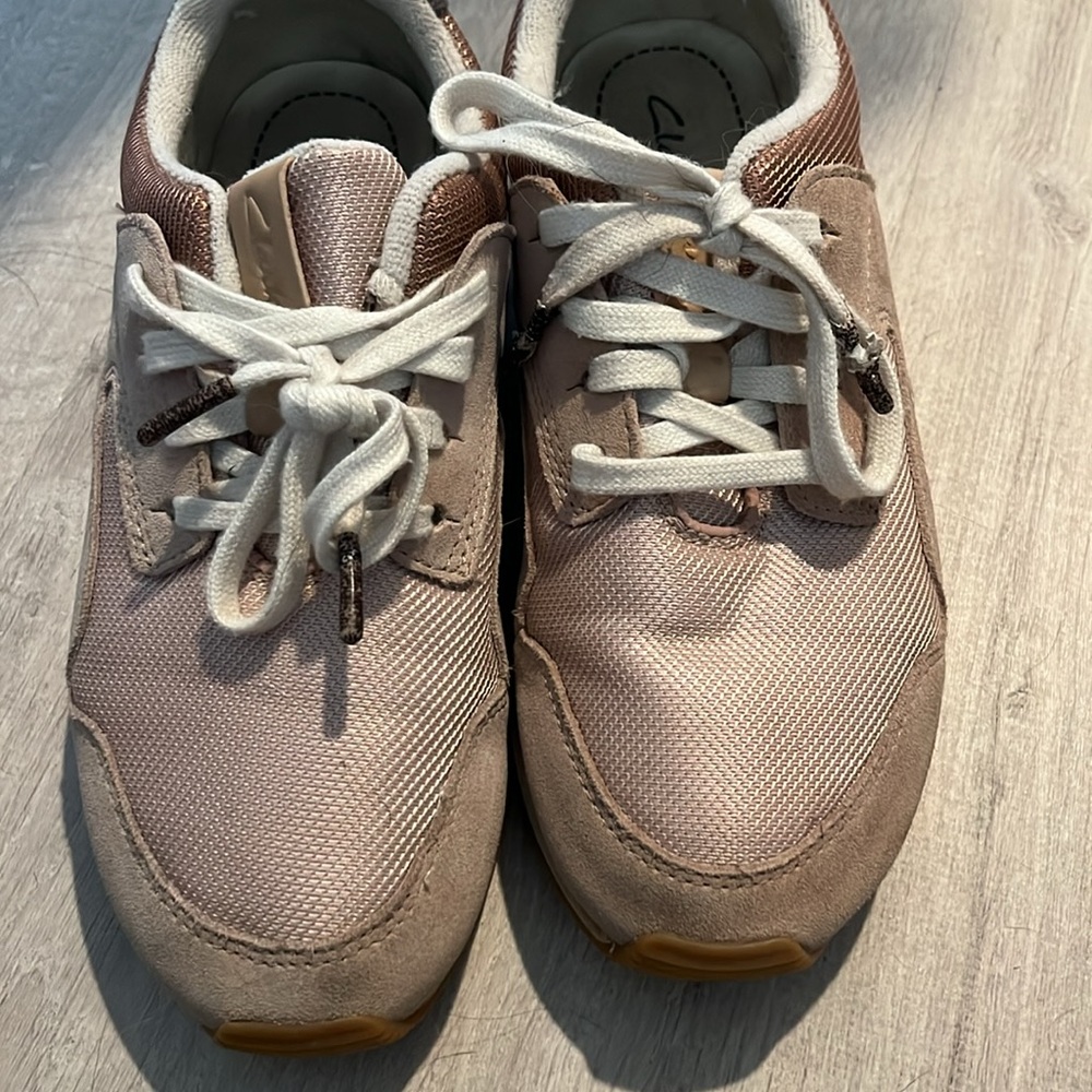 Clarks Pink, Mauve & Grey Retro Sneaker Sz 6 - Picture 16 of 16